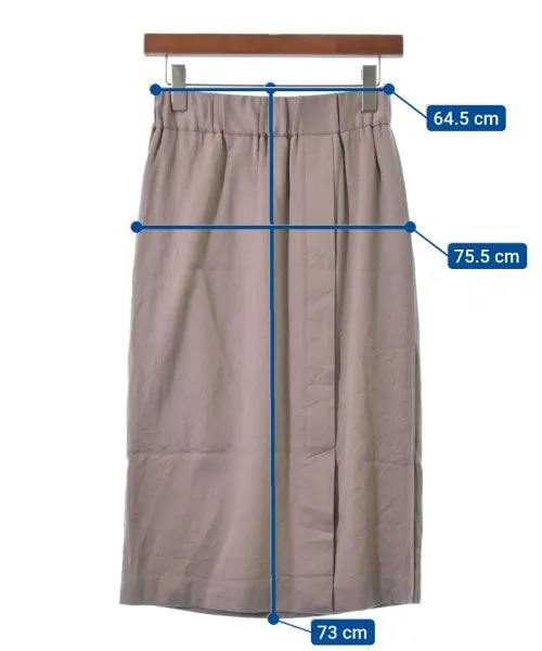 1er Arrondissement Knee length skirts