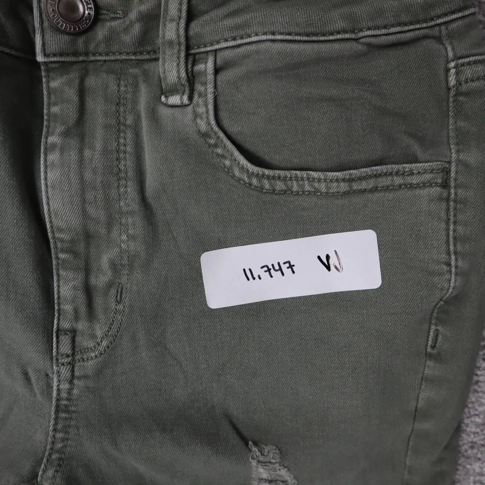 American Eagle Women Jegging Jeans Skinny Leg Distressed Stretch Green SZ 4R